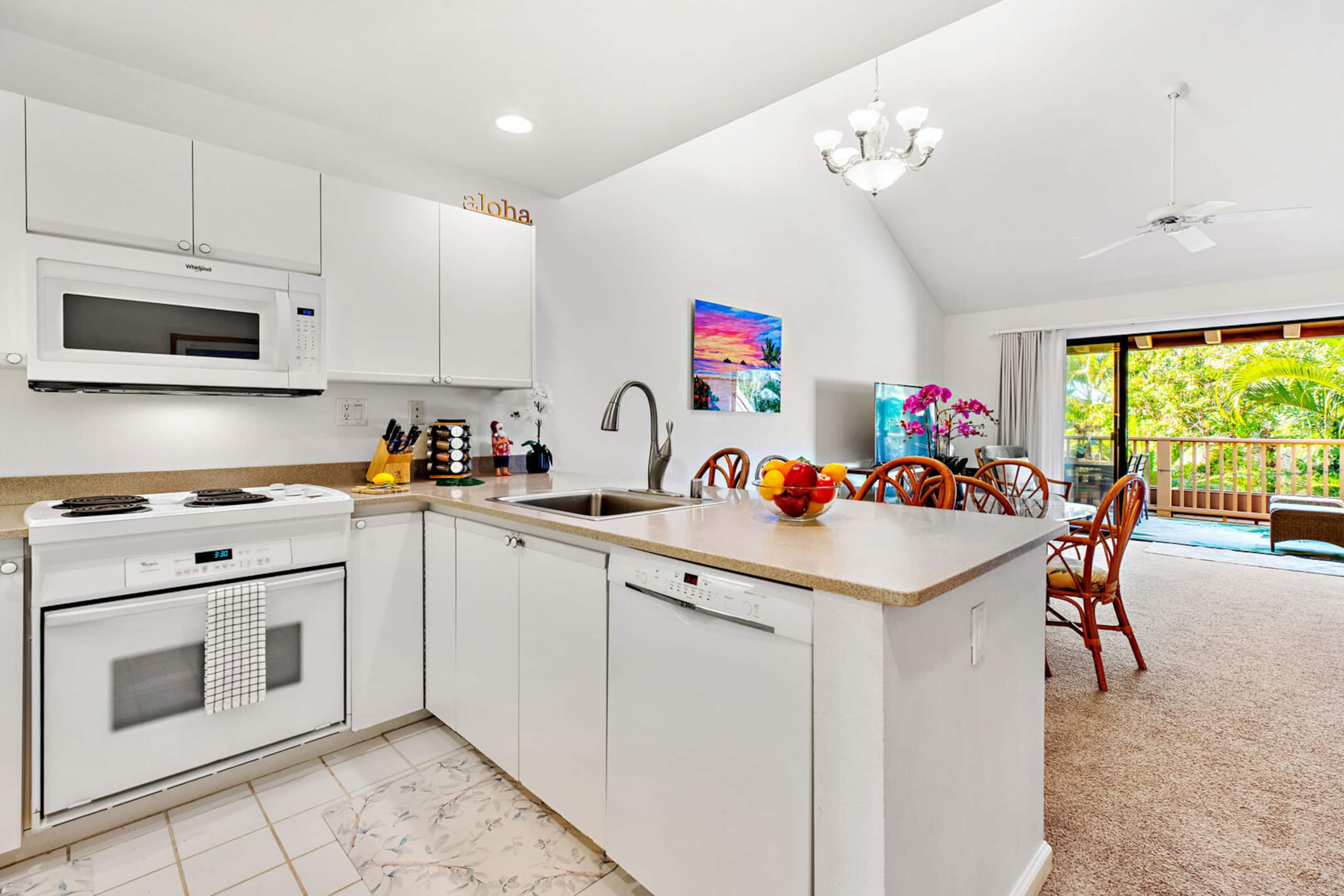 Condo in Kihei · ★5.0 · 2 bedrooms · 3 beds · 2 private baths - Image 13