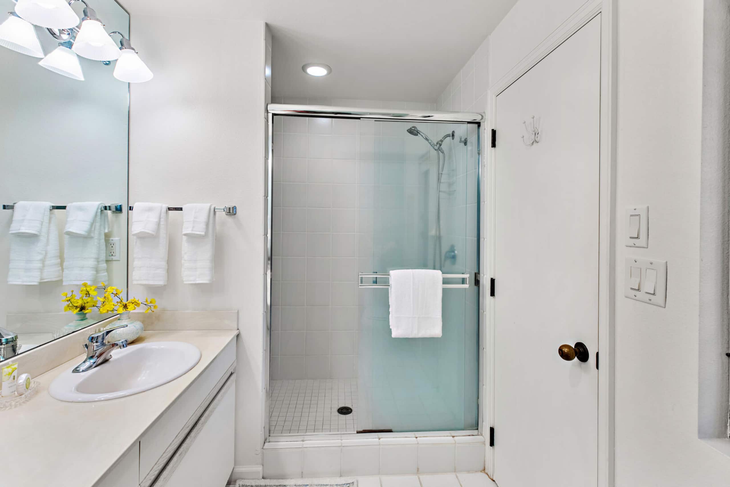 Condo in Kihei · ★5.0 · 2 bedrooms · 3 beds · 2 private baths - Image 30