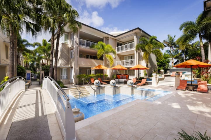 Noosa River Views on Hastings St