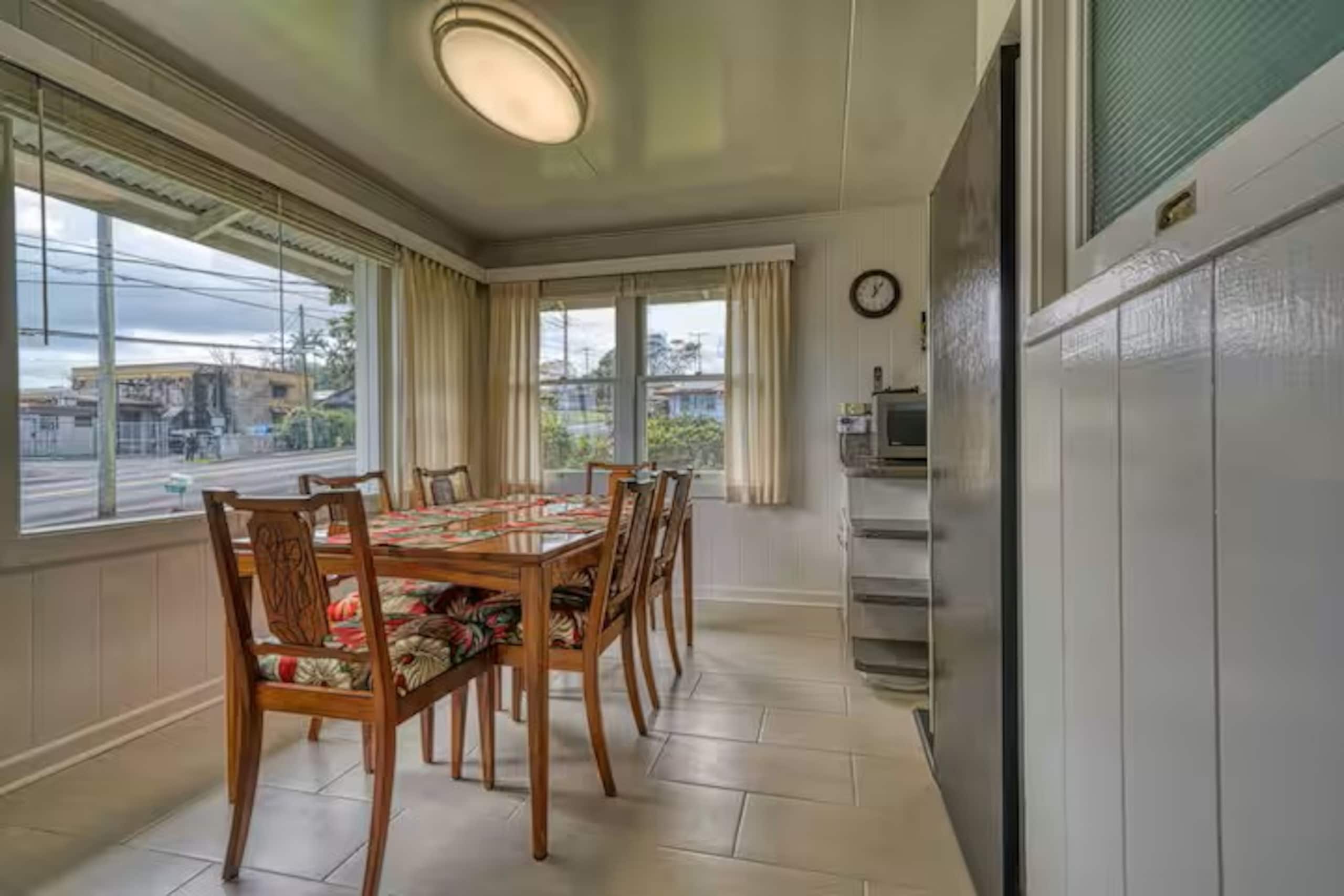 Home in Hilo · ★5.0 · 4 bedrooms · 4 beds · 2 private baths - Image 8
