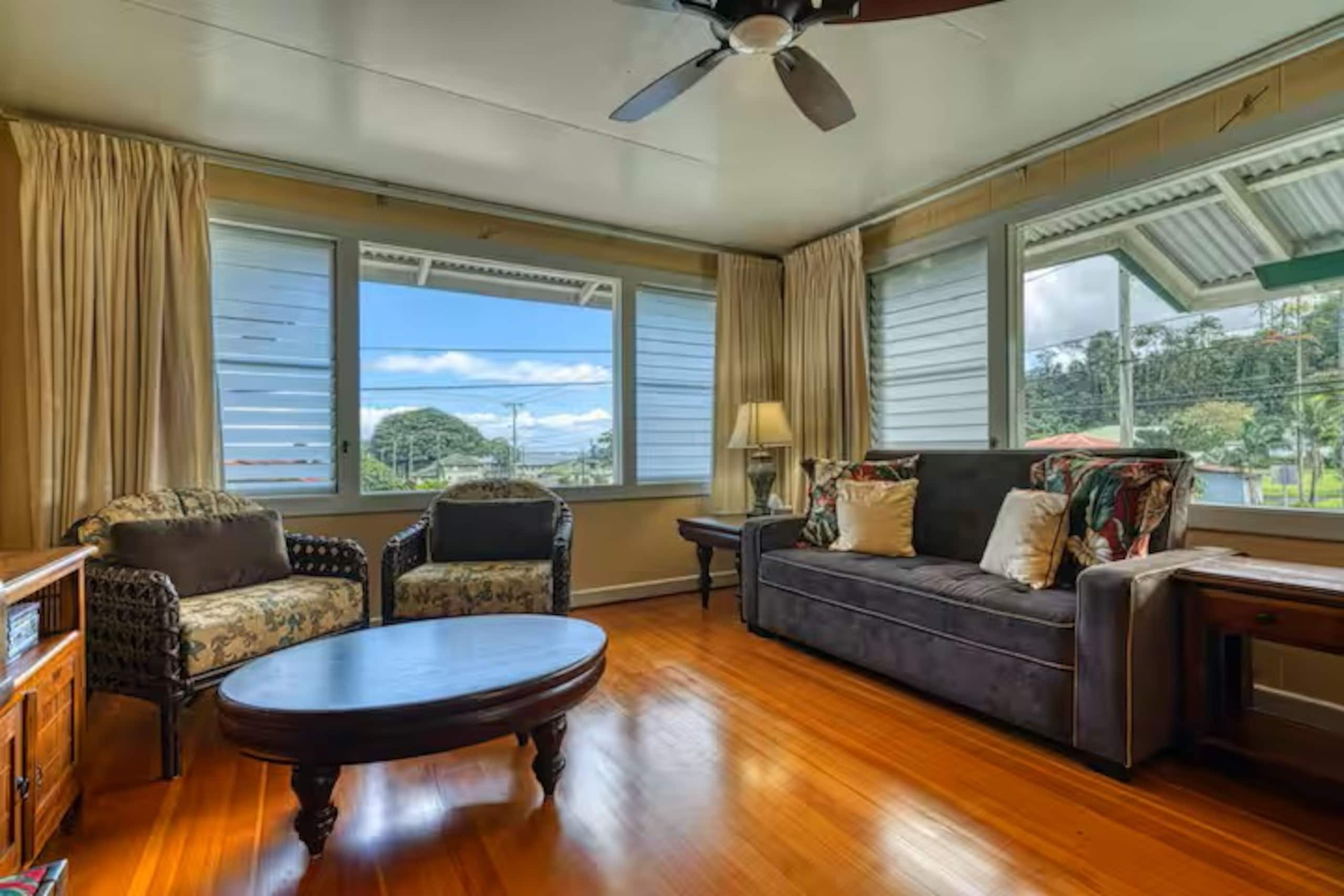 Home in Hilo · ★5.0 · 4 bedrooms · 4 beds · 2 private baths - Image 4