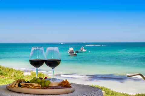 Ledge on the Beach - Nestled right by the water.