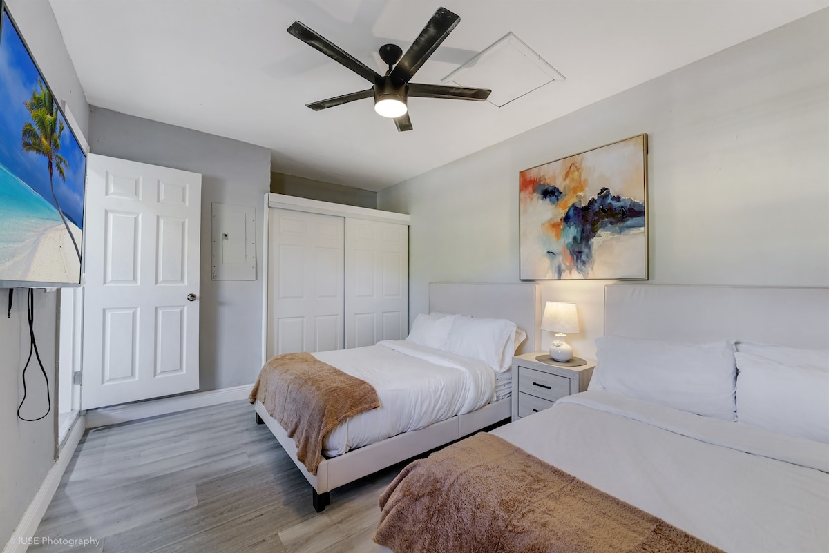 Спалня №2 (2 пълноразмерни легла)