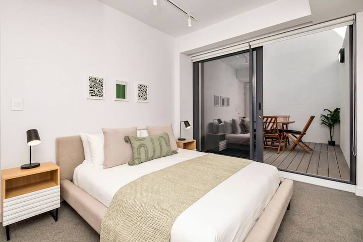 A2711702 80d1 4a7d 922d 7a1834183a90