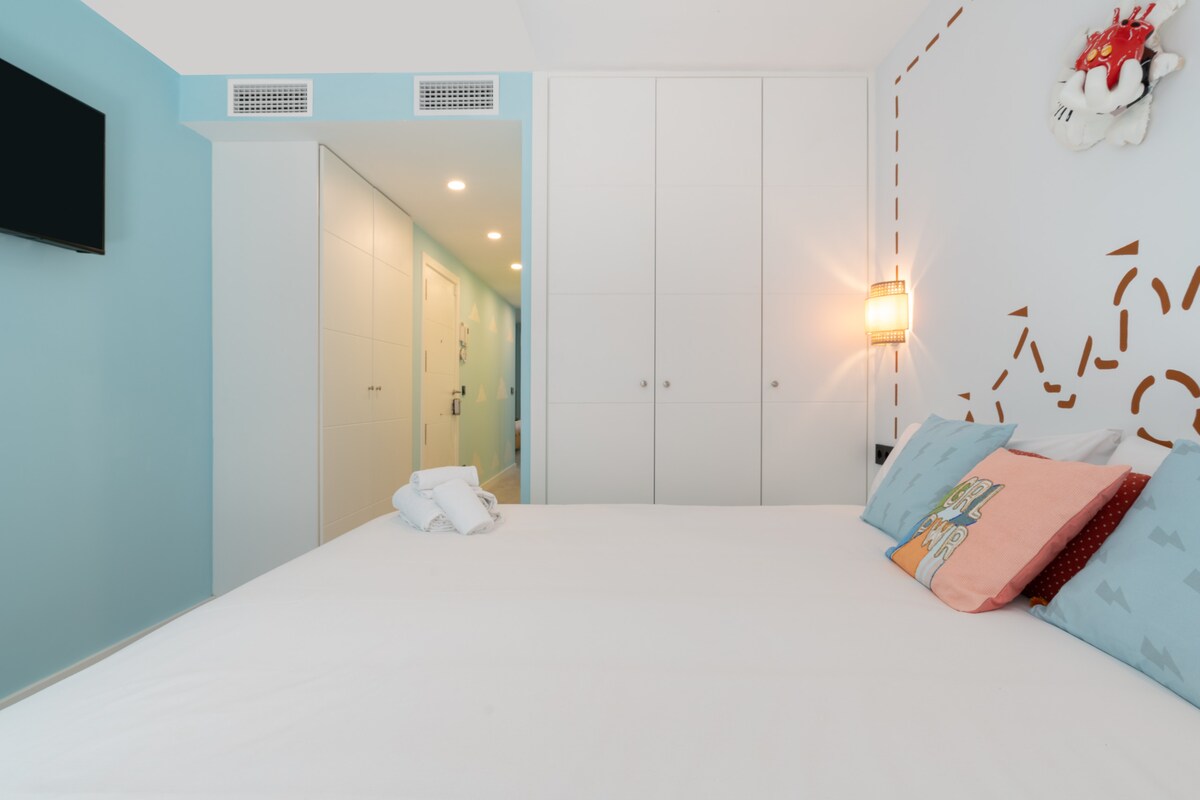 Airbnb con mejor rendimiento: Artistic apt. w/ magical hidden backyard, downtown en Barcenillas