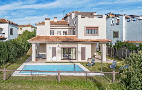 Nice home in Guillena with WiFi