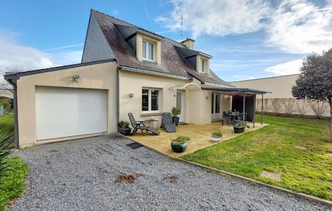 3 bedroom pet friendly home in Arzal
