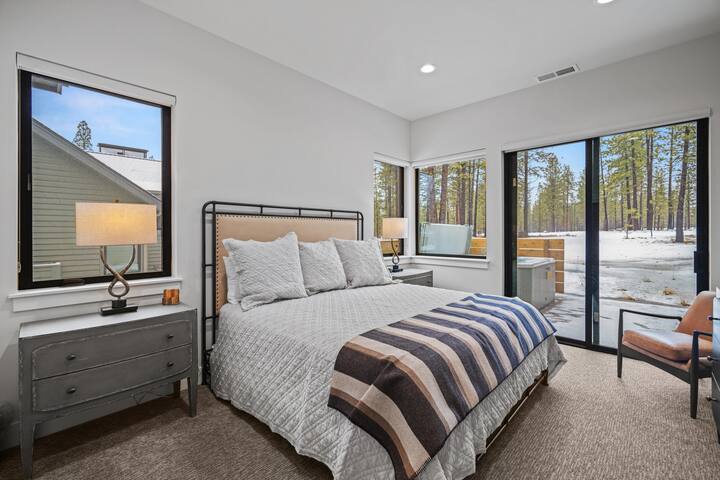 Caldera Family Retreat | Hot Tub, Games & Firepit