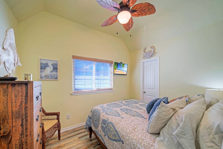 Spálňa 2 má manželskú posteľ.