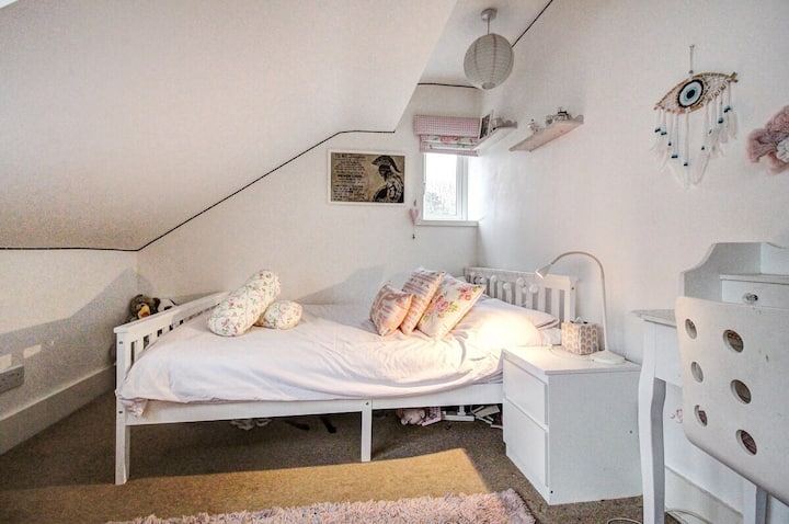 חדר שינה שלוש