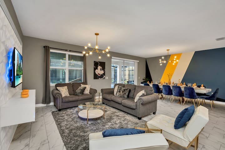 Super Fun Mickey Mouse Villa - Houses for Rent in Kissimmee