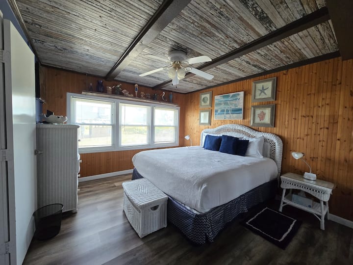 Master Bedroom King