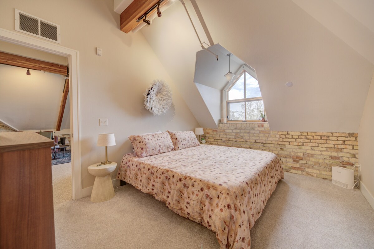 Primary bedroom w/ TV