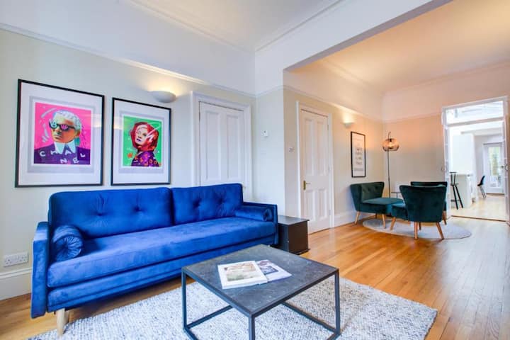 Entire House 25 Mins To Waterloo - London