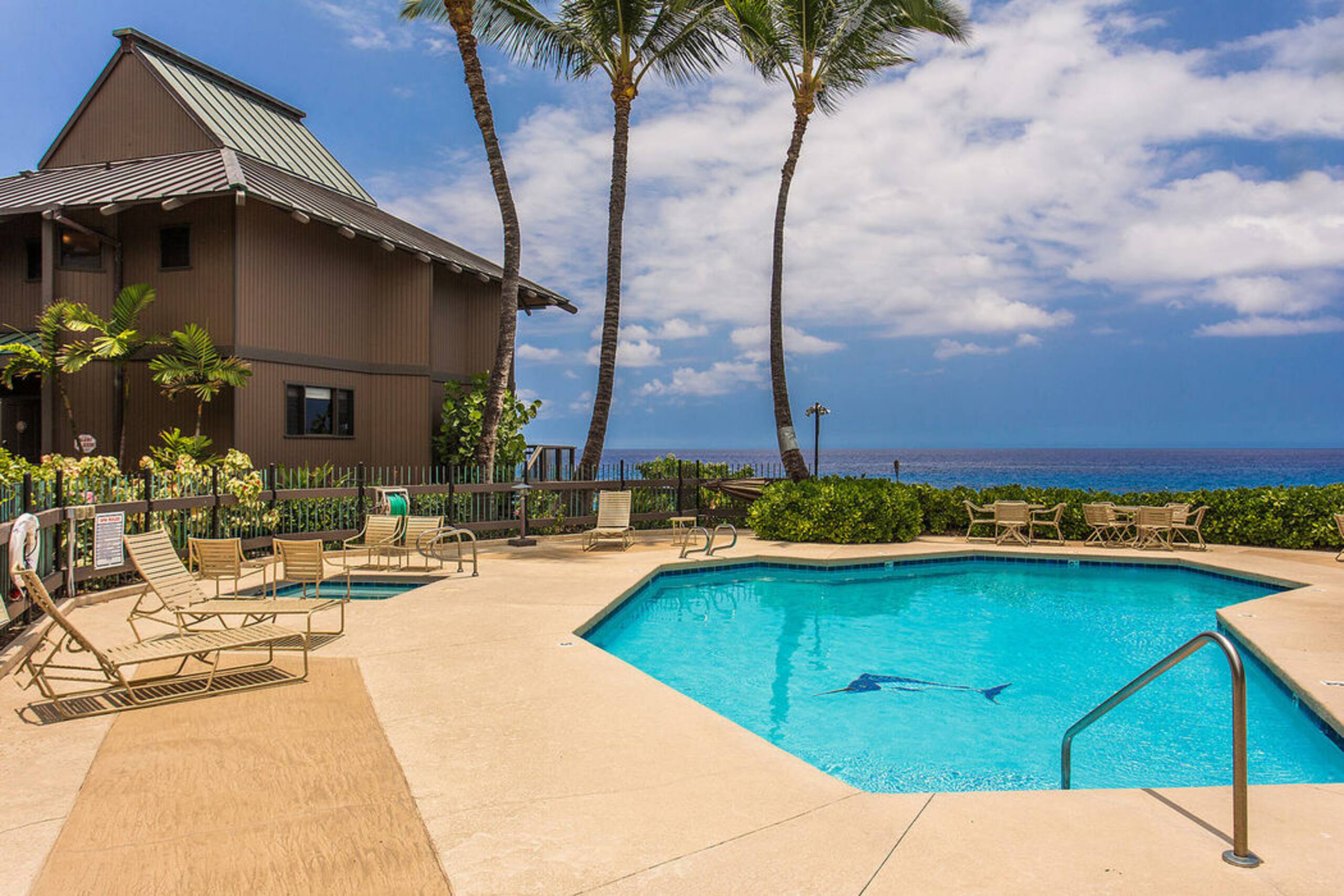 Townhouse in Kailua-Kona · ★4.91 · 3 bedrooms · 4 beds · 3 baths - Image 5