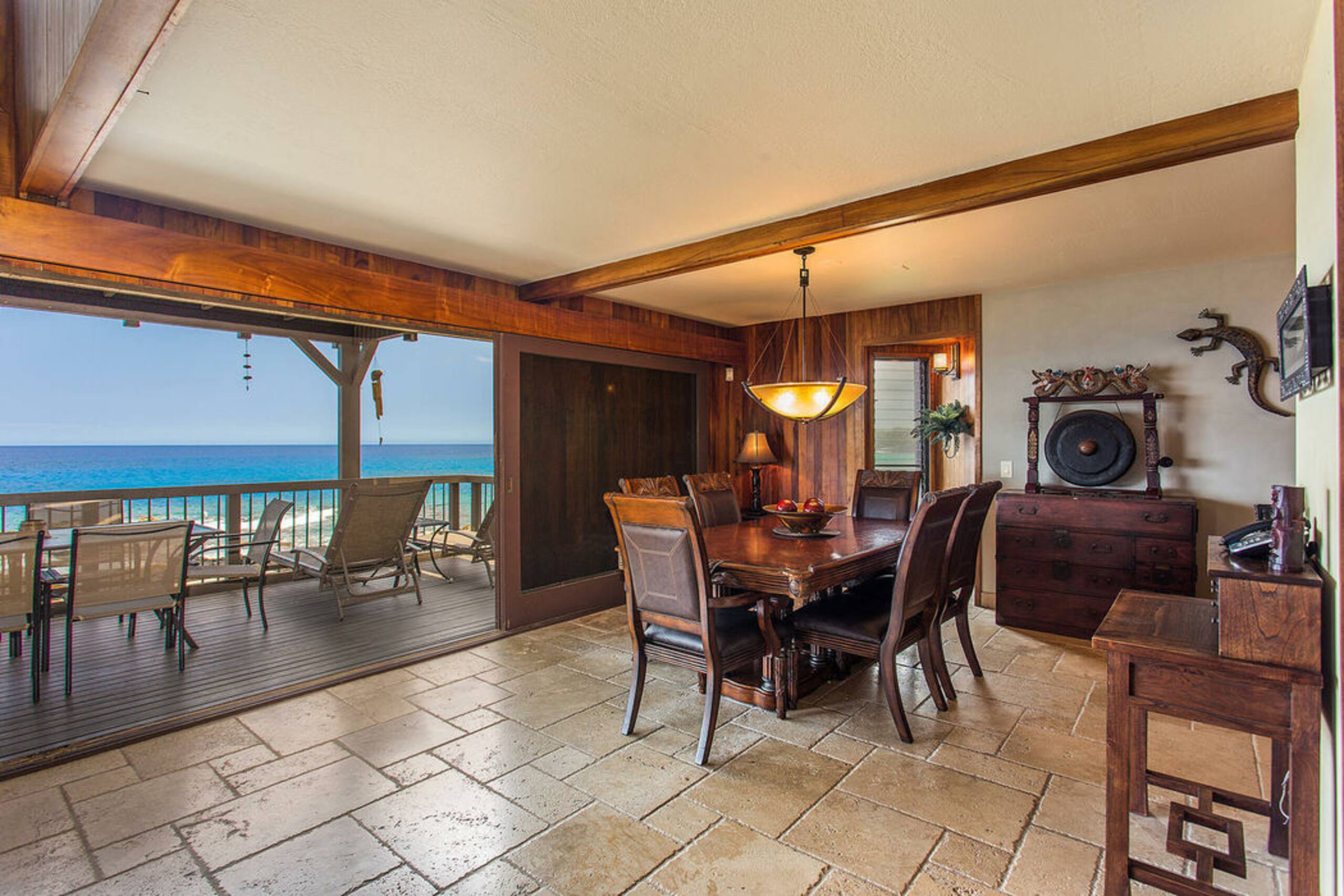 Townhouse in Kailua-Kona · ★4.91 · 3 bedrooms · 4 beds · 3 baths - Image 11