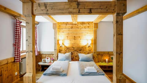 Country inn to the Papyrer Room 15