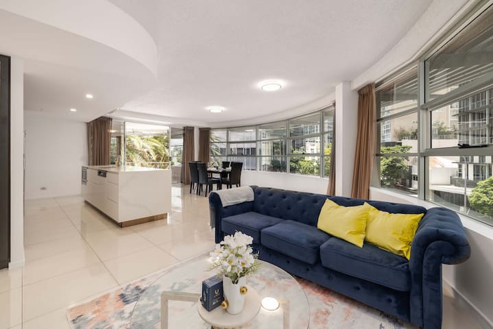 Newly Renovated 3BR Apartment | 2 Parking Spaces |