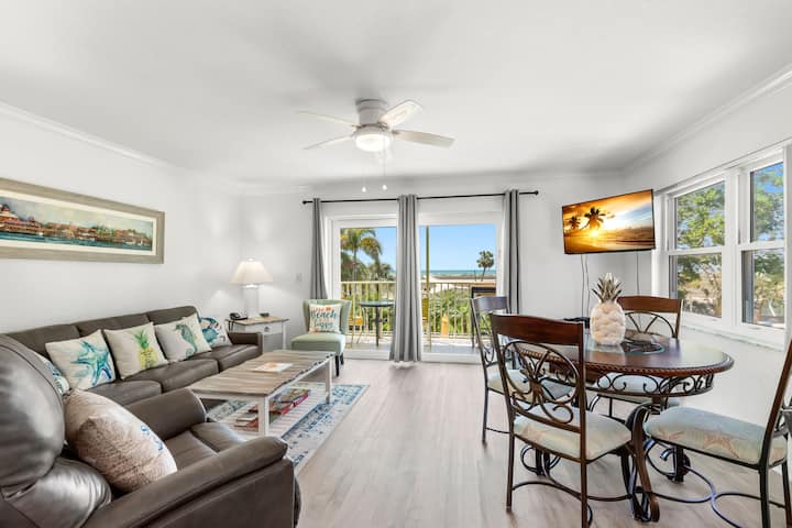 Luxury Beachfront Condo Spectacular Sunsets Sb208 - Treasure Island, FL