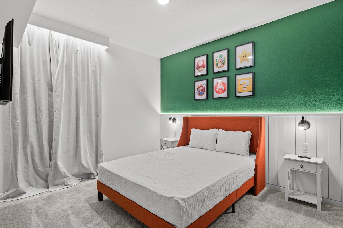 Spavaća soba br. 3: na katu je privatna kupaonica s bračnim krevetom i TV-om