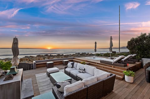 Seacliff Beach Retreat - Amazing Beachfront for Fa