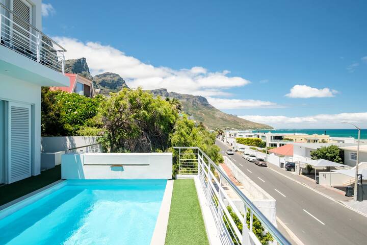 Camps Bay Villa w Views Pool Sapphire Tide Retreat gallery image 4