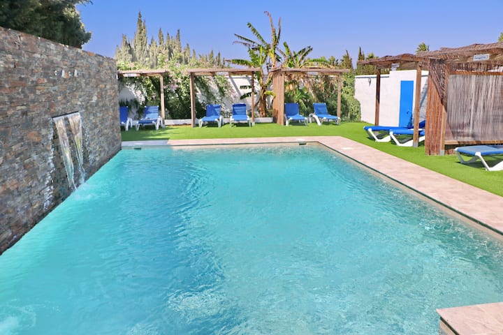 Bungalow Dans Un Petit Complexe Avec Piscine - Conil de la Frontera