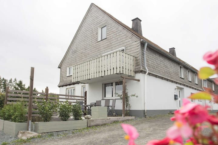 Groepsappartement Neuastenbergerstrasse 4 | Neuastenberg (Winterberg) - Winterberg