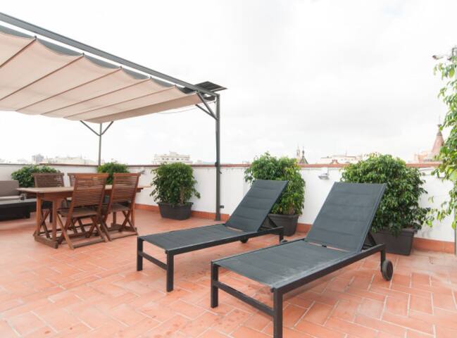 Picasso Suites 5.2 Private Terrace gallery image 4