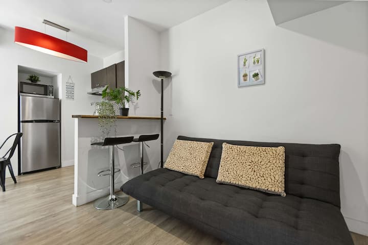 Dream Location - Little Italy - Montreal