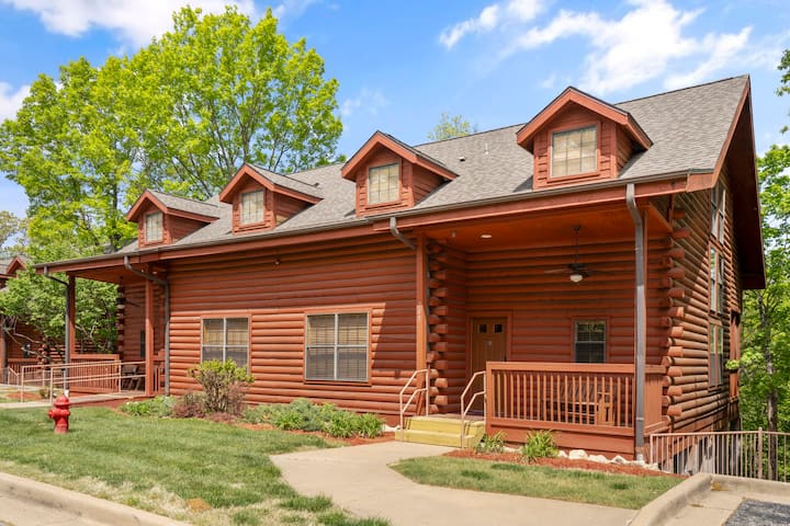 Walk-in Multi-unit Cabin - Perfect For Large Group - Branson, MO