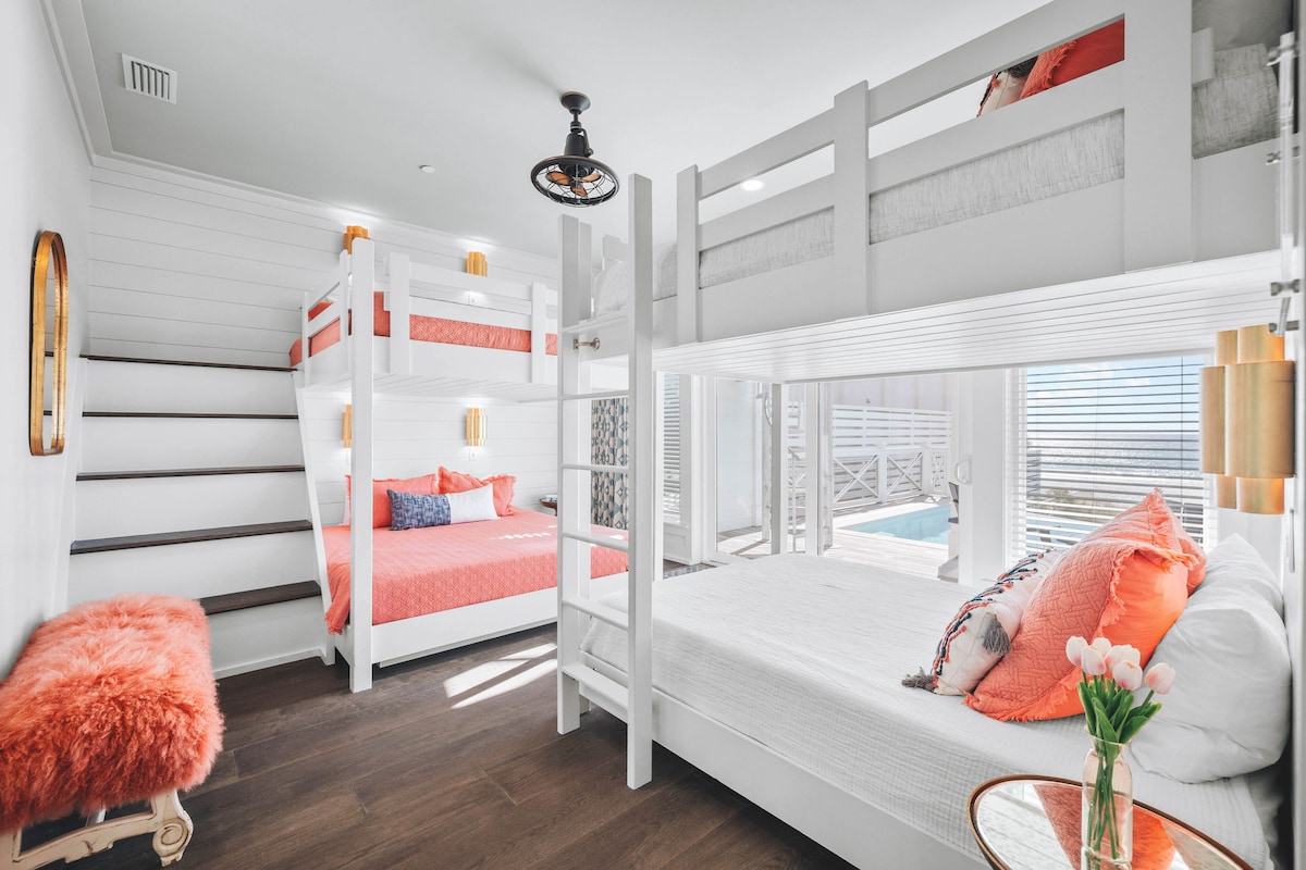 1st Floor - Gulf Front Bunk Room