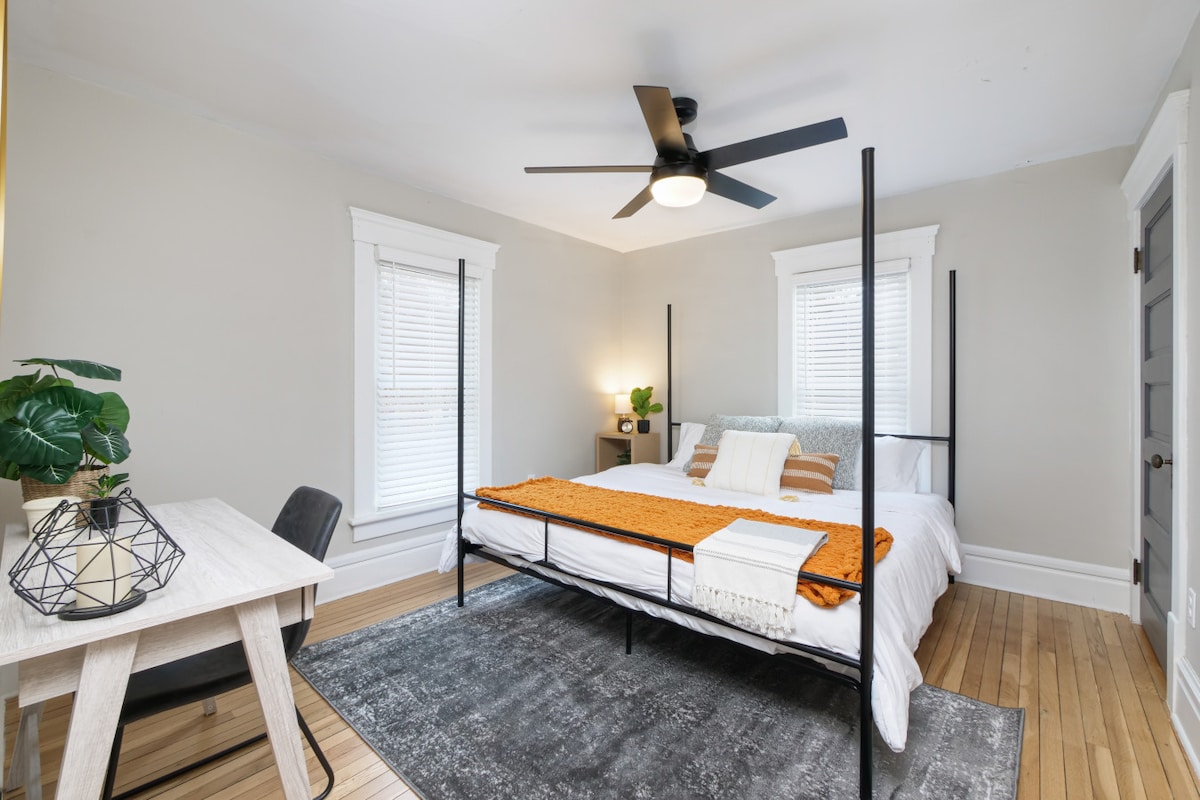 ความฝันขนาดคิงไซส์เต็มไปด้วยบรรยากาศอบอุ่นและความเก๋ไก๋แบบโบโฮ  เหมาะสำหรับการพักผ่อนที่ผ่อนคลาย ✨ # ห้องนอนในฝัน