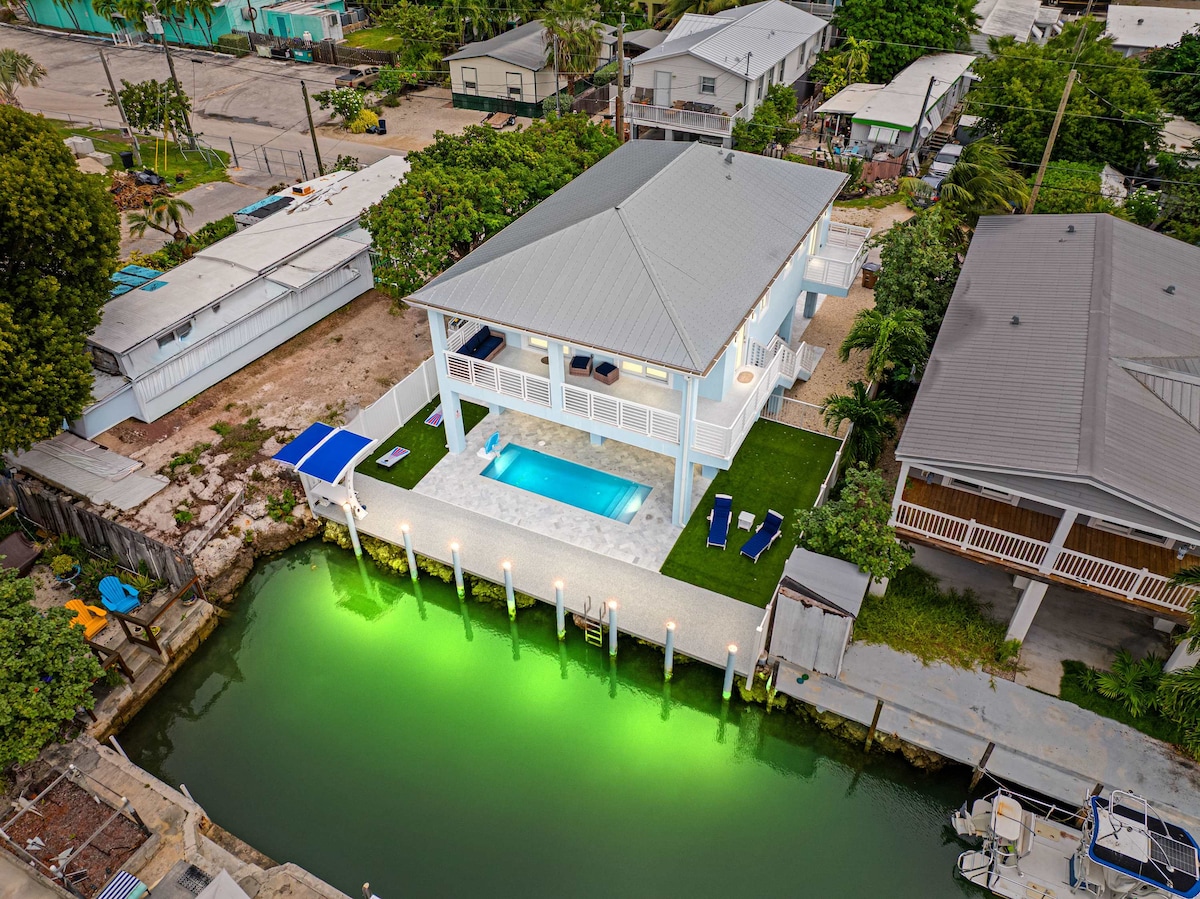 Azul Paradise ~ Waterfront ~ Games ~ Pool ~ Dock - Houses for Rent