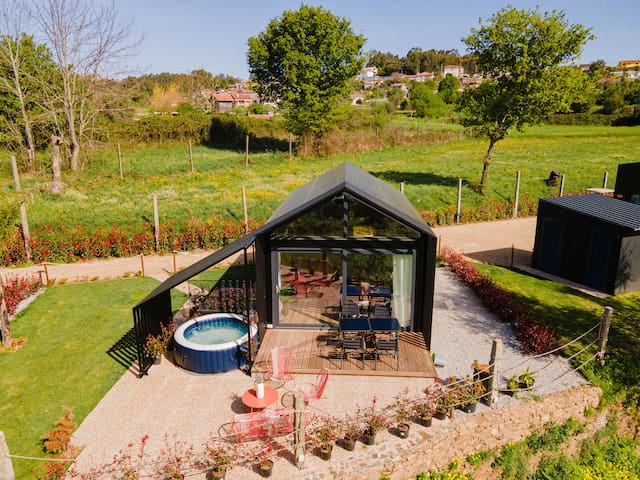 Bruval Eco Village – Oasis Jacuzzi Villa