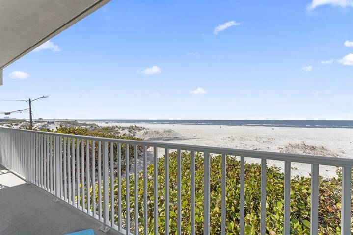 palmhouse vacation rentals managed Airbnb listing 2