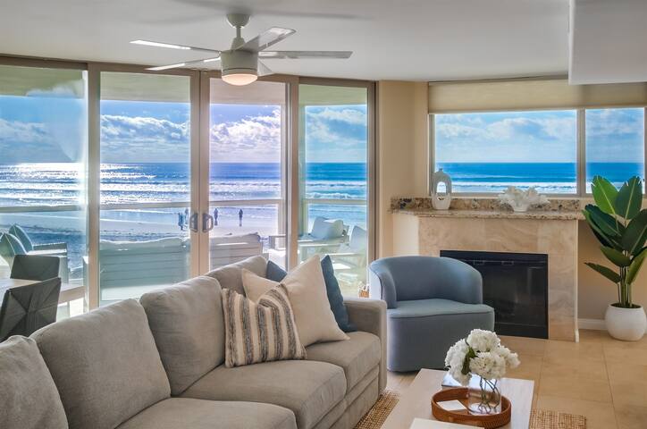 Escape to Luxury | On top of the Ocean gallery image 5