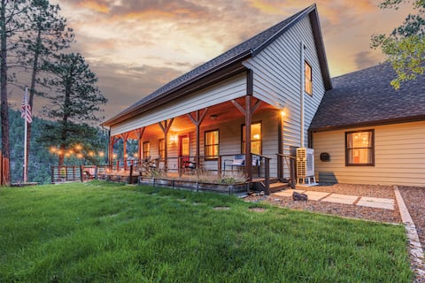 Americana Escape | Fire Pit, Games, Mount Rushmore