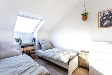 LA07 Comfortable apartment for fitters