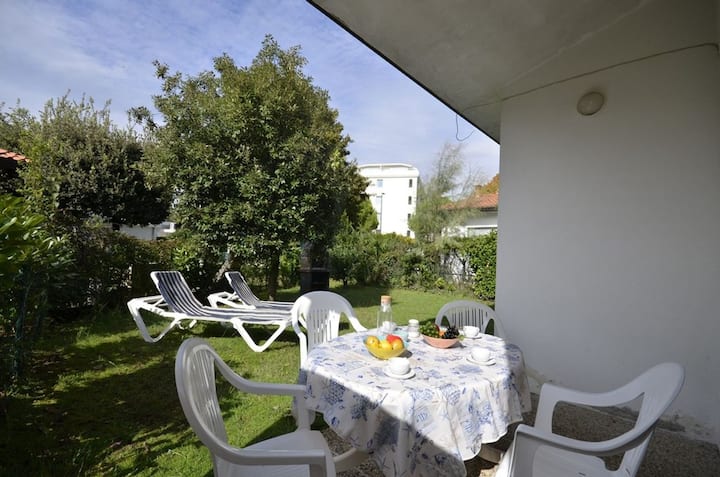 Charmante Villa Avec Un Beau Jardin Et Barbecue - Bibione Pineda