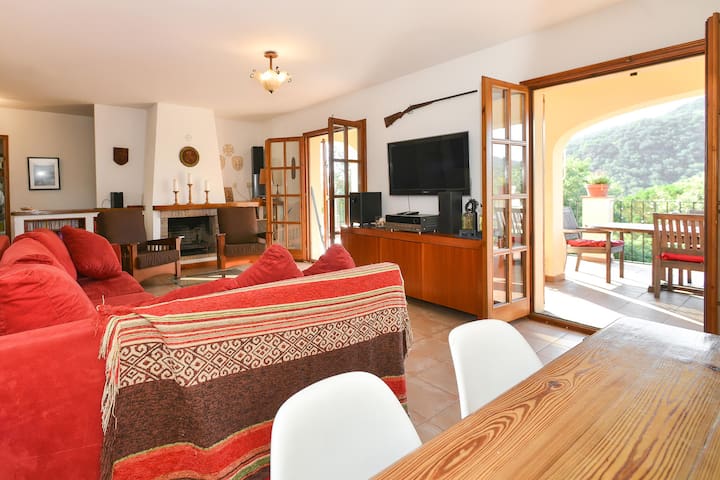 Beautiful Villa with private pool and Spectacular gallery image 5