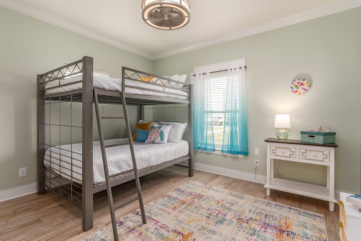 024 Still Waters NW Bunk Room con literas completas