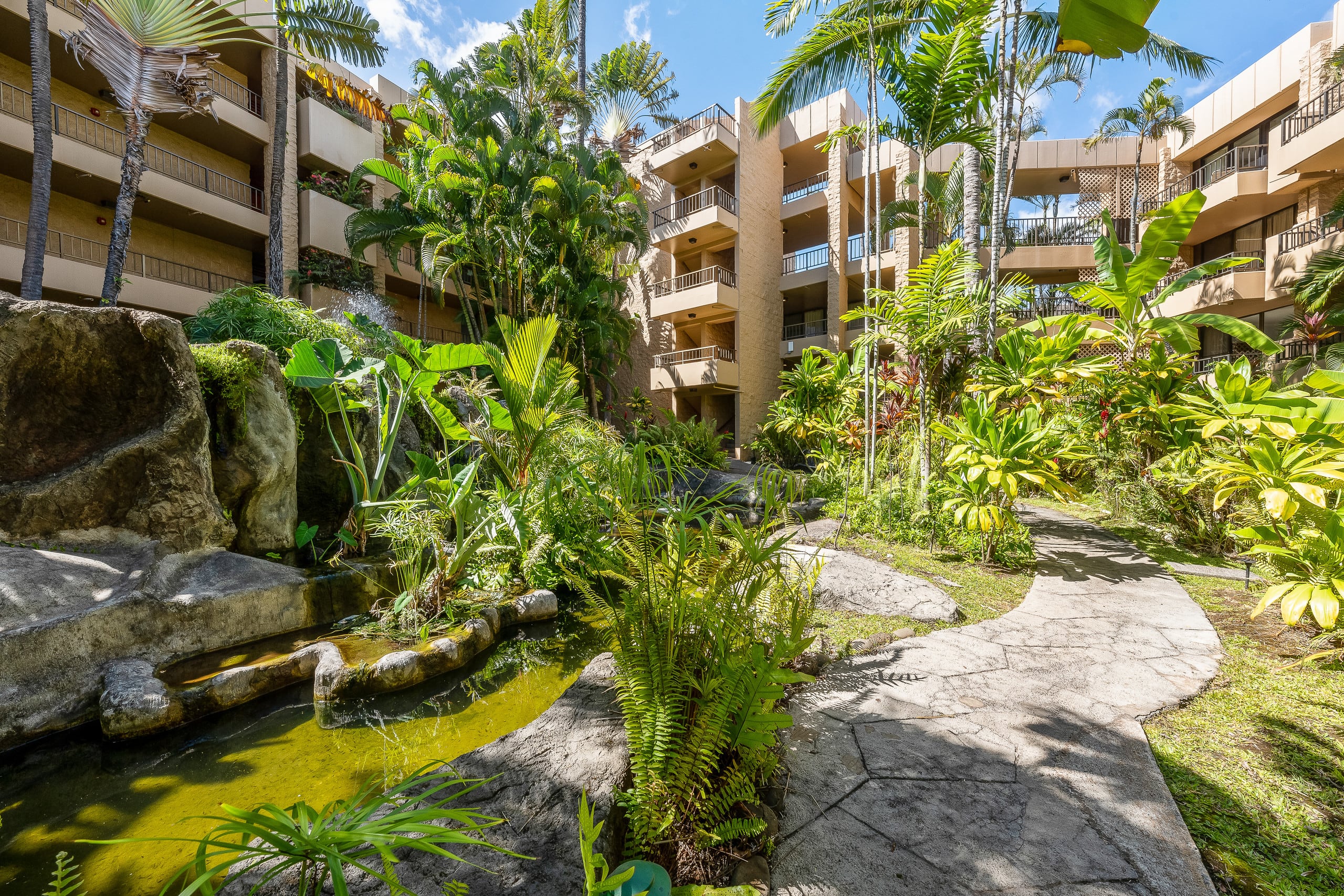 Paki Maui 217 Cozy 1BR Oceanfront Resort w Pool - Photo 32