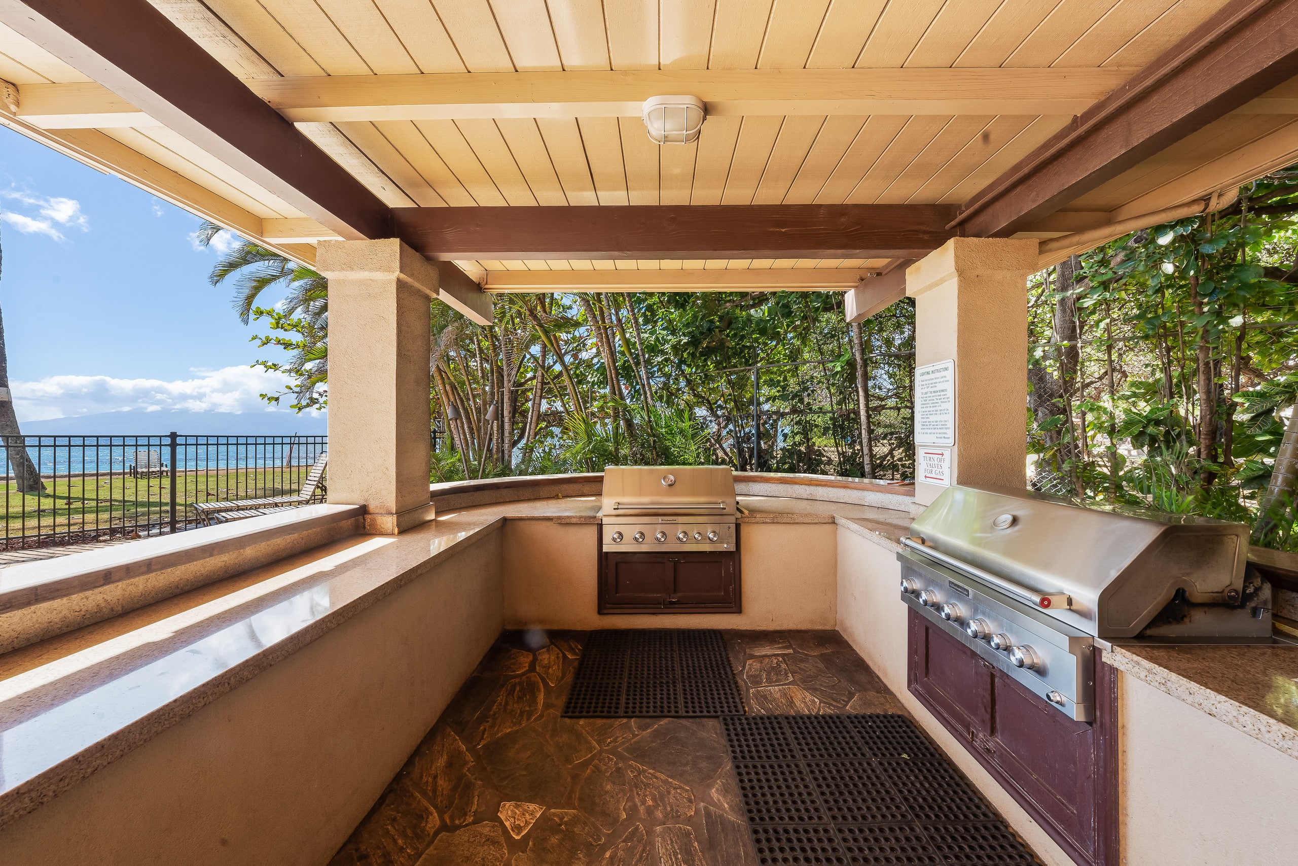 Paki Maui 217 Cozy 1BR Oceanfront Resort w Pool - Photo 35