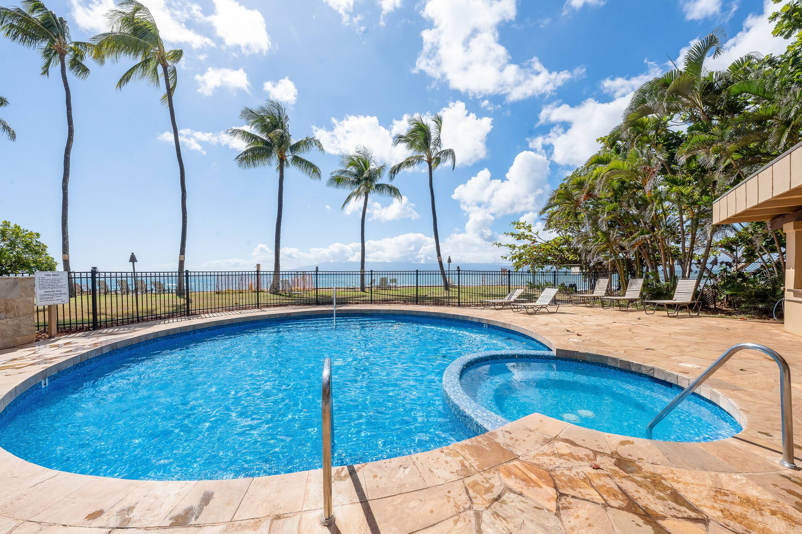 Paki Maui 217 Cozy 1BR Oceanfront Resort w Pool - Photo 38