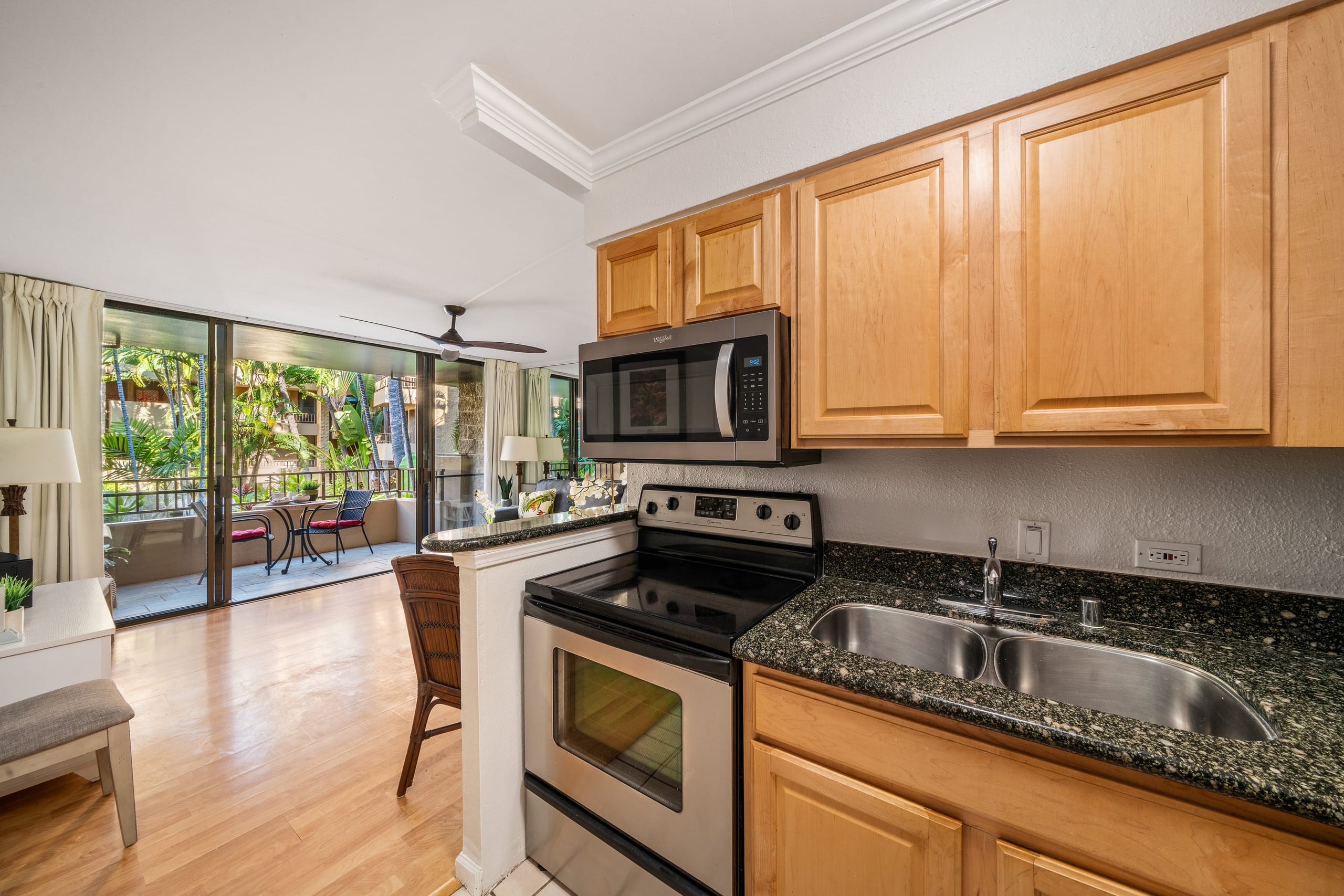 Paki Maui 217 Cozy 1BR Oceanfront Resort w Pool - Photo 11