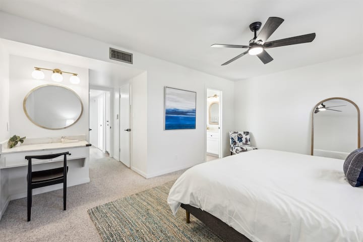 Fully Renovated Home With Pool - Tempe, AZ
