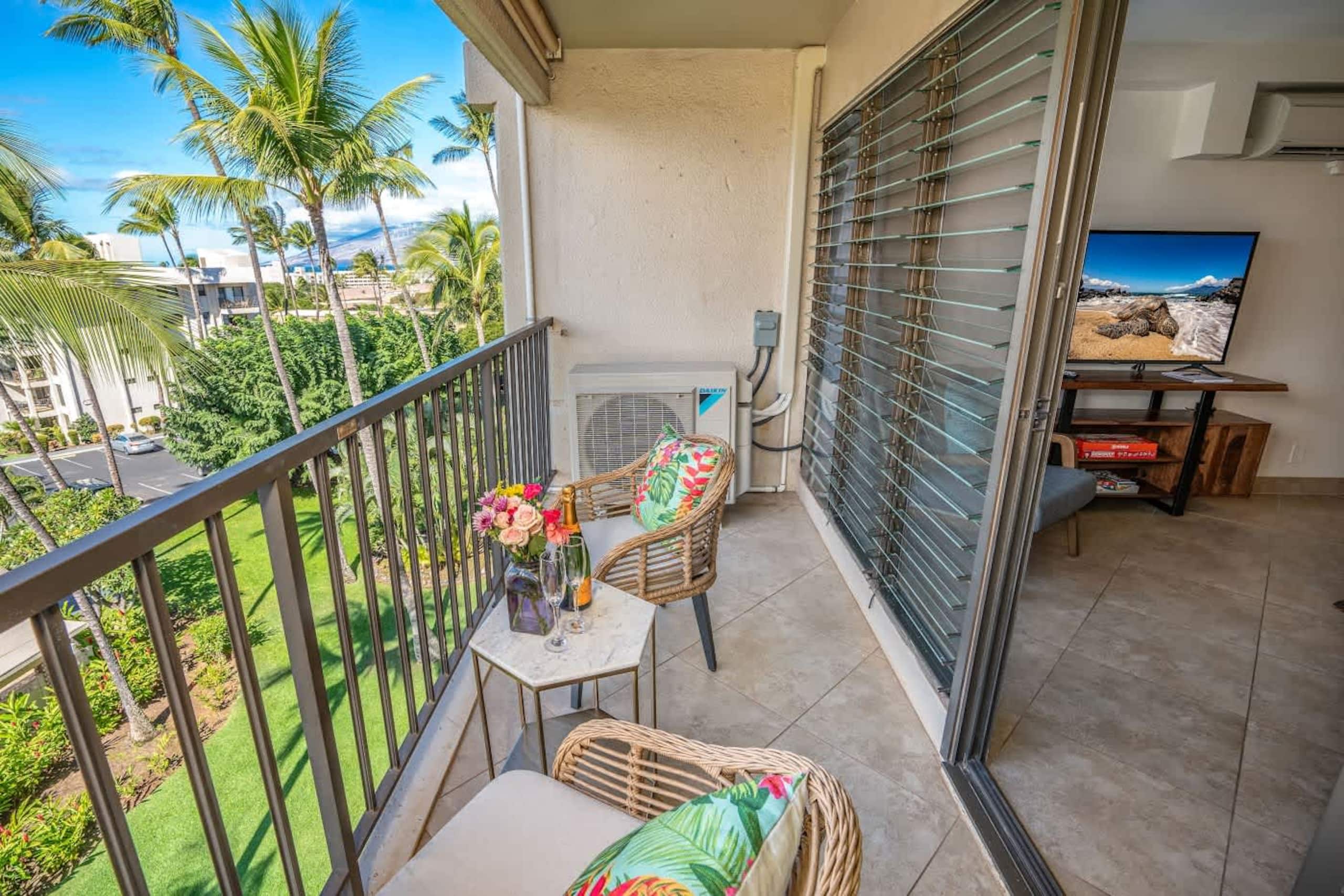Stylish Hawaiian Tropical Oceanview Vistas - Image 28