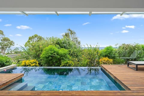 Luxury Apartment | Private Pool & Seaview