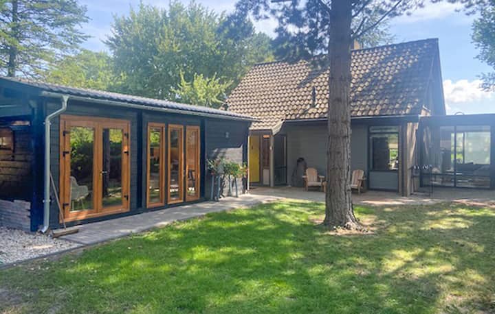 Amazing home in Lauwersoog with WiFi